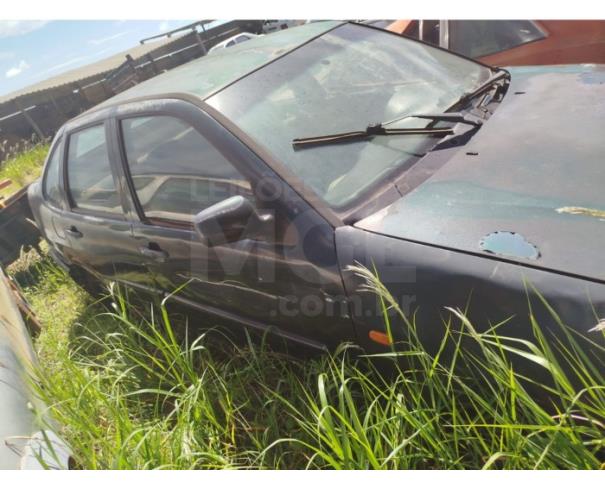 Foto de ARAXÁ/MG - VOLKSWAGEN Polo CLAS. 1.8 MI - 1998/1998 - CIRCULÁVEL