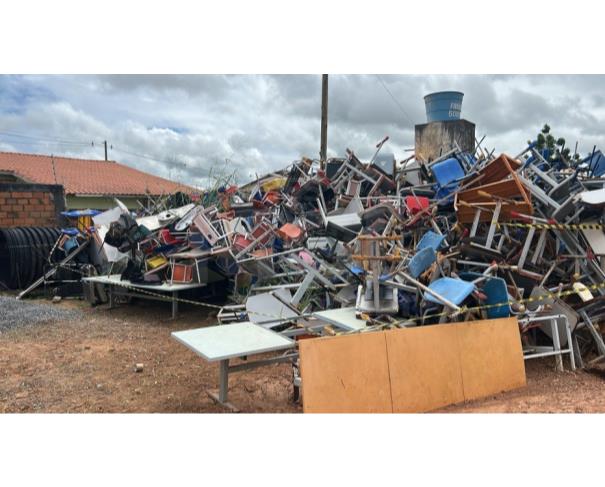 Foto de AMARGOSA/BA - Sucatas metálicas, mobiliários e equipamentos diversos inservíveis