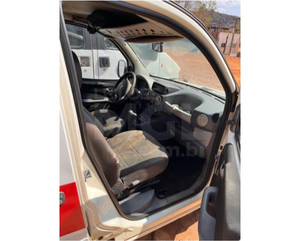 Foto de SÃO PEDRO DOS FERROS/MG - CARRO - Fiat Doblo Rontan Ambulância, 2009/2009