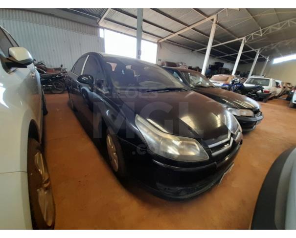 Foto de UBERLÂNDIA/MG - CITROEN C4 Pallas 20EXA 