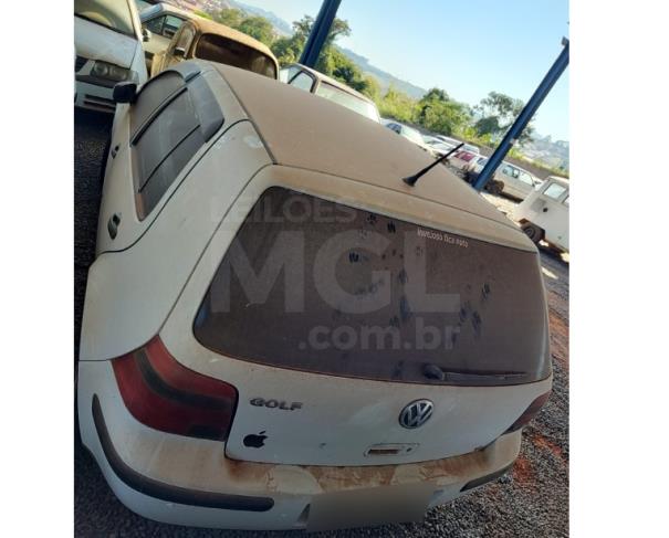 Foto de ALFENAS/MG - VOLKSWAGEN GOLF - 2000/2000
