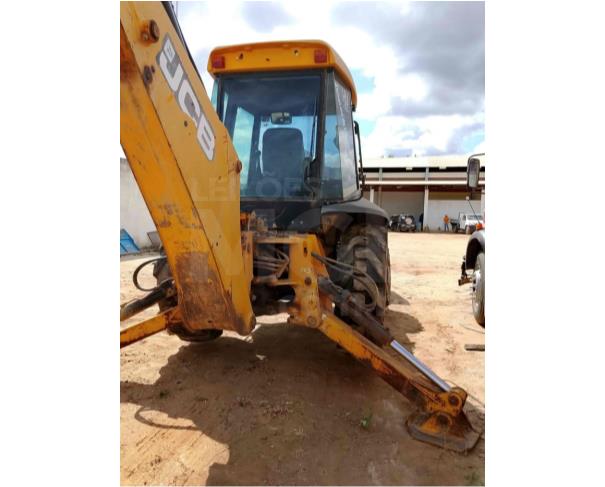 Foto de SÃO GERALDO DO BAIXIO/MG -  Retroescavadeira JCB, modelo 3C.