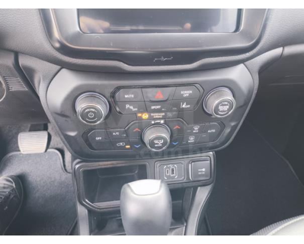 Foto de ITAÚNA/MG- JEEP RENEGADE LONG. T270 1.3 TB 4X2 FLEX AUT. 2024/2025- PA13156