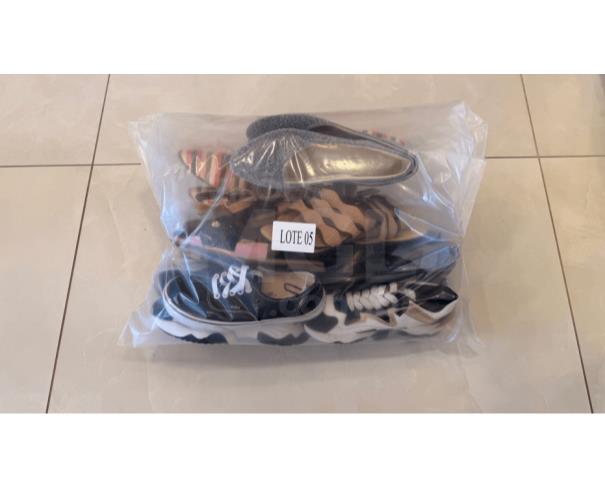 Foto de ITAÚNA/MG - LOTE COM 13 PARES NUMERAÇÃO VARIADA