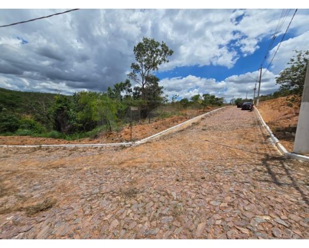 Foto de FUNILÂNDIA/MG - Lote com a área de 1.007,00m², situado bairro Vale das Águas