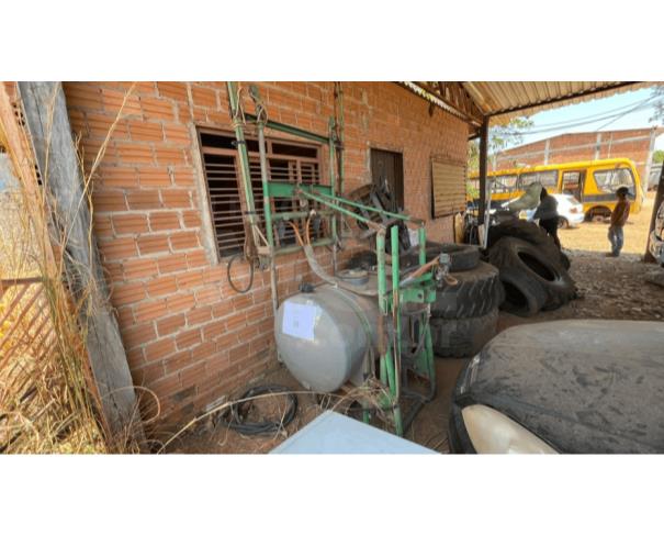 Foto de SANDOLÂNDIA/TO - Pulverizador 400L