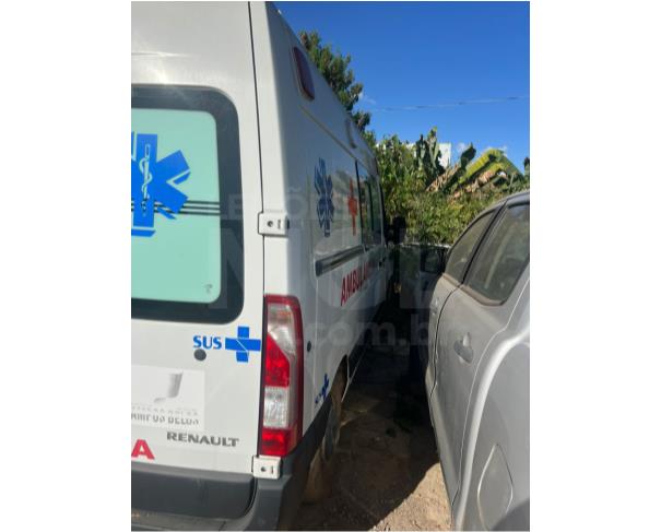 Foto de CAMPOS BELOS/GO - CARRO - Renault Master Niks Ambulância, 2022/2023