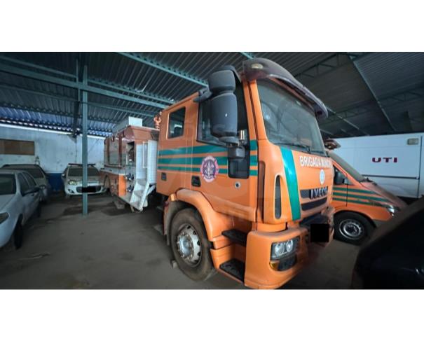 Foto de ITABIRITO/MG - Especial Caminhão Iveco Tector 170E25, 2010/2011, DIESEL 