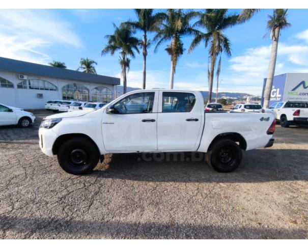 Foto de ITAÚNA/MG- TOYOTA HILUX CDLOWM4FD 2022/2023-PA11954