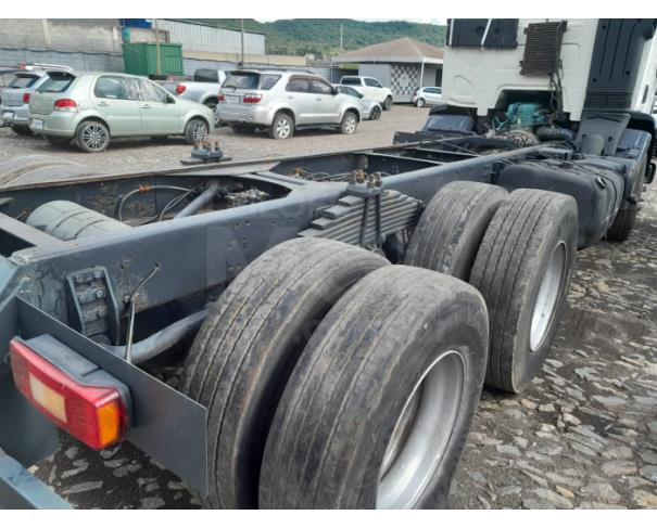 Foto de ITAÚNA MG  CAMINHÃO NO CHASSI - VOLVO VM 330 6X4 TRAÇADO