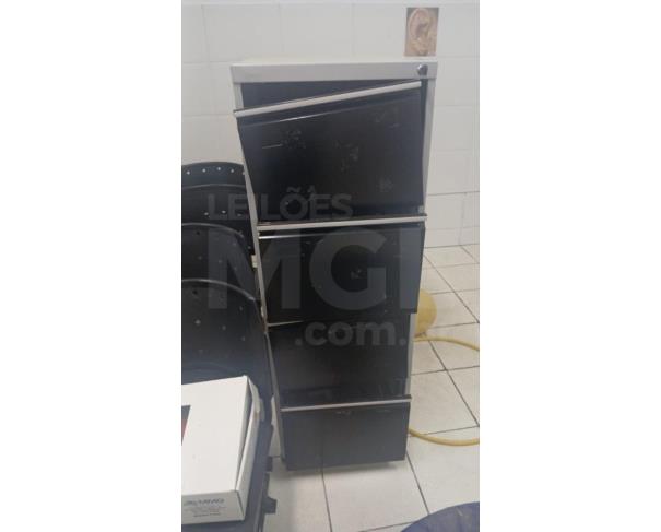 Foto de ORATÓRIOS/MG - Mini pistolas massageadoras elétricas, eletroterapia, eletroestimulação, suportes para lâmpadas de infra vermelho, Sonopulse, arquivo e prateleira de aço, mini cama elástica e entre outros