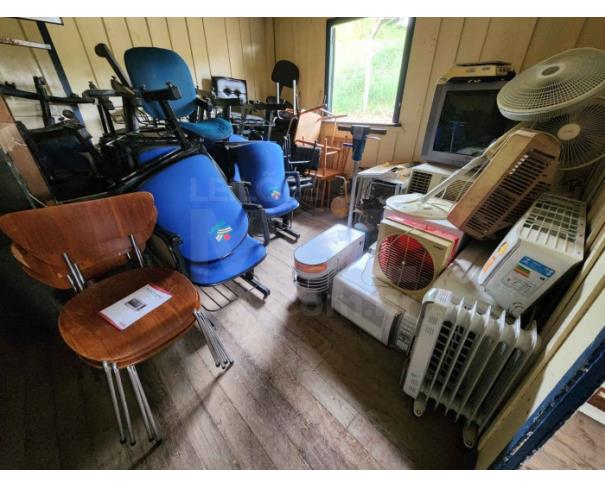Foto de RIO DO SUL/SC - LOTE DE MOBILIÁRIO, ELETRODOMÉSTICOS E EQUIPAMENTOS