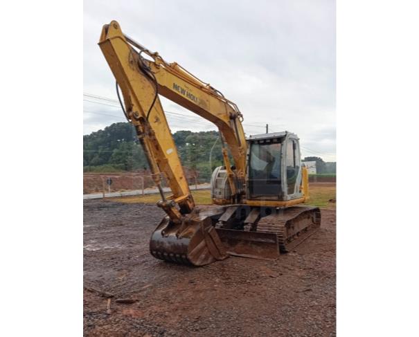 Foto de FLOR DA SERRA DO SUL/PR-Escavadeira New Holland, modelo E135B