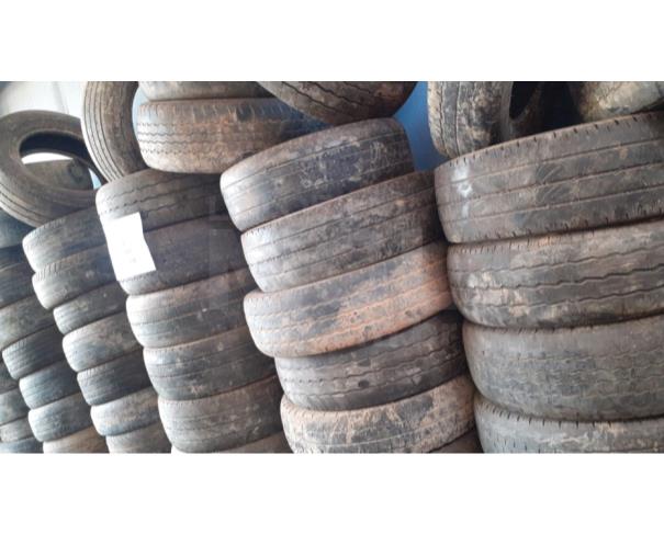 Foto de ARAGUARI/MG-80 UNIDADES DE CARCAÇAS DE PNEUS PARA AUTOMÓVEIS