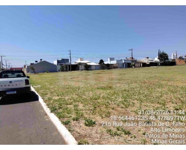 Foto de PATOS DE MINAS/MG - Praça constituída pela Quadra 13, com área de 4.256,00 m², localizada no Bairro Alto Limoeiro