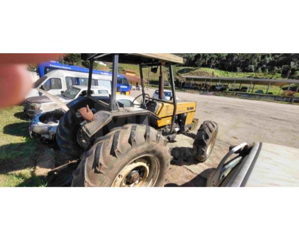 Foto de SANTA MARIA MADALENA/RJ - Trator Agrícola Valtra, modelo 785