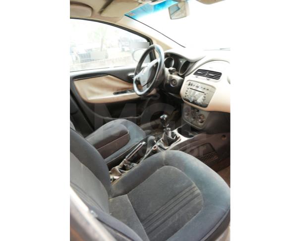 Foto de BELA VISTA DO TOLDO/SC - Fiat Linea Essence 1.8, 2014/2015