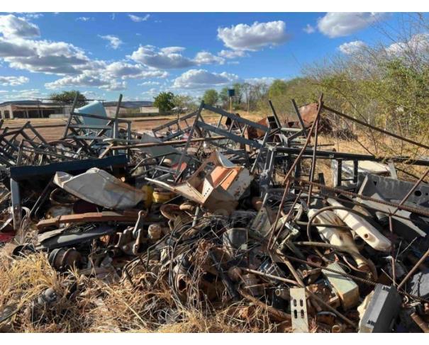 Foto de PICOS/PI - LOTE COMPOSTO POR  FIAT/UNO MILLE ECONOMY, 2011/2012, FLEX E SUCATA DE FERRAGENS EM GERAL 
