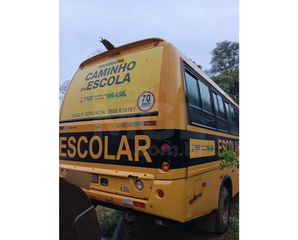 Foto de FLOR DA SERRA DO SUL/PR-Ônibus Marcopolo Volare V8L 4X4 EO