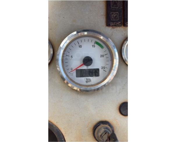 Foto de JENIPAPO DE MINAS/MG - Retroescavadeira JCB, modelo 3C.