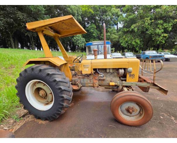 Foto de LONDRINA/PR - TRATOR AGRÍCOLA 4X2 MARCA VALMET MODELO 86ID
