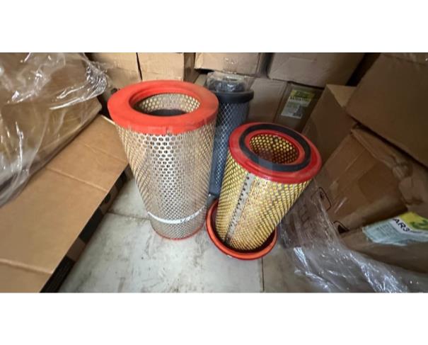 Foto de ITATIAIUÇU/MG-Lote de filtros diversos com aproximadamente 320unidades. Kit de rádios amadores Hytera. 