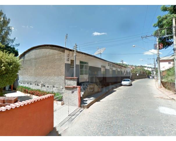 Foto de ALÉM PARAÍBA/MG — Clube com campo de futebol e benfeitorias