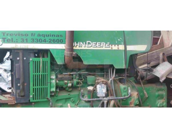 Foto de SANTA RITA DE JACUTINGA/MG - Trator agrícola John Deere, modelo 8605