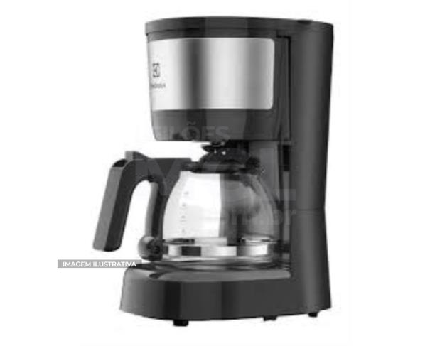 Foto de ITAÚNA/MG - CAFETEIRA ELÉTRICA EFFICIENT ECM10 15 XÍCARAS ELECTROLUX COR INOX 220V
