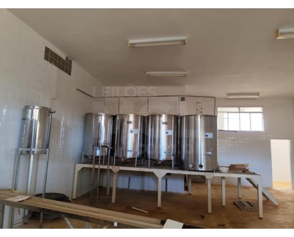 Foto de PORCIÚNCULA/RJ - Lote composto por Fábrica de processamento de mel 