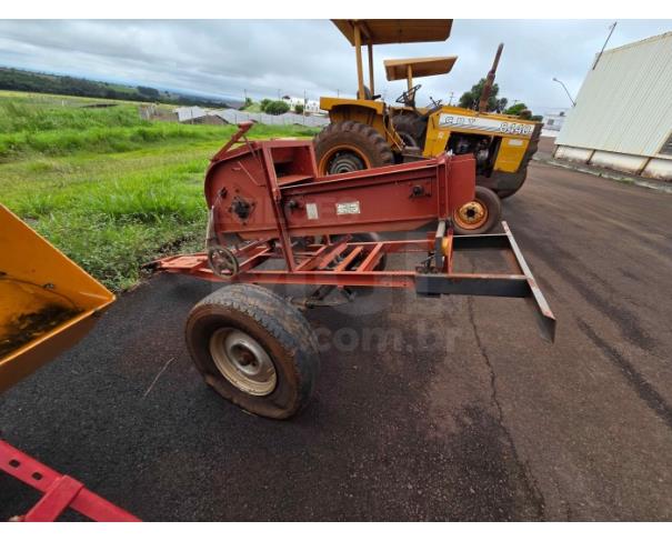 Foto de LONDRINA/PR - SUCATA DE CARRETA REBOQUE BARROS, TRILHADEIRA SWANSON