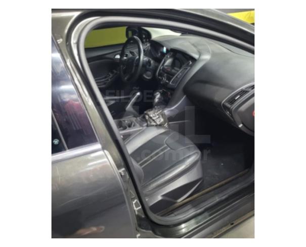Foto de PONTE NOVA/MG - FORD Focus TI AT 2.0 S - 2014/2015