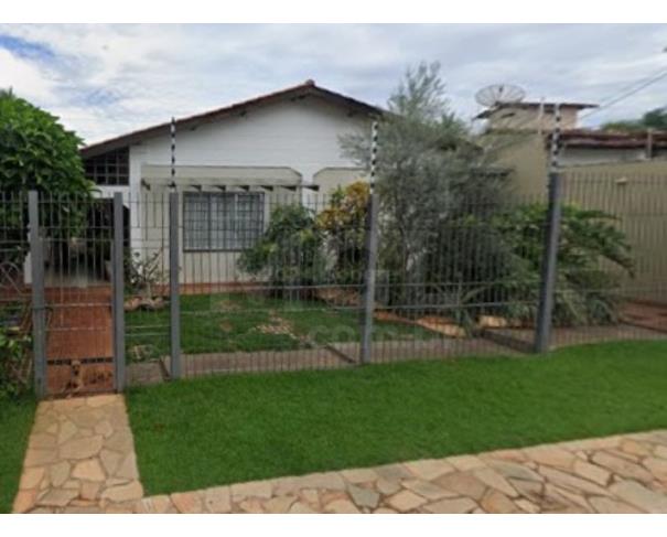 Foto de CUIABÁ/MT – Casa com a área de 139,92m², situada no bairro Jardim Califórnia