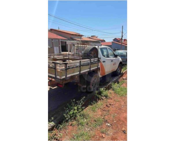 Foto de TIROS/MG - Caminhonete Mitsubishi L200 Triton GL D, 2017/2018, DIESEL 