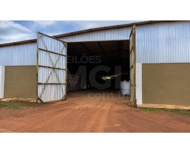 Foto de UNAÍ/MG - Fazenda com a área de 4,16,94ha, denominada Fazenda Palmeiras
