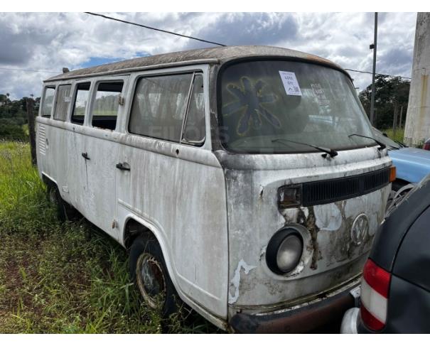 Foto de JUNDIAÍ/SP-VEÍCULO CONSERVADO SEM MOTOR-VW/KOMBI-1996/1996