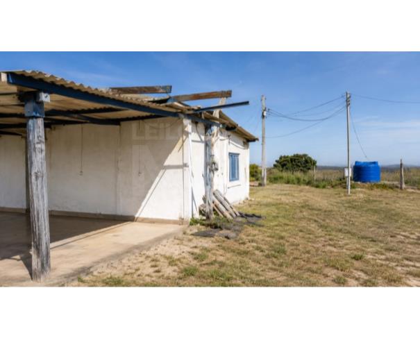 Foto de LUZ/MG – Fazenda Noruega com a área de 45,84,05ha no distrito de Esteios