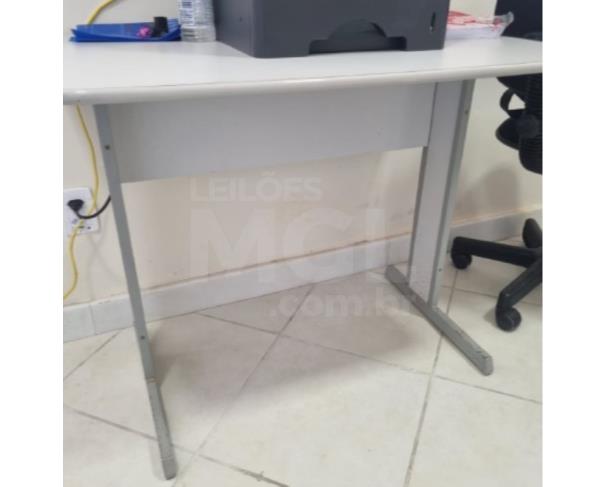 Foto de ARACAJU/SE - Mesa de Escritório Reta Martinucci