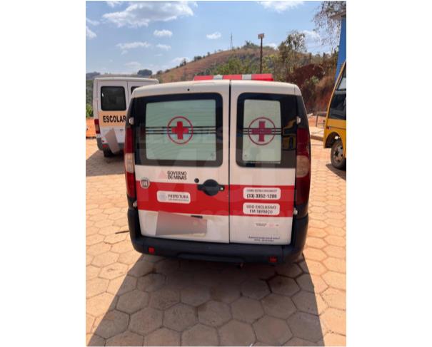 Foto de SÃO PEDRO DOS FERROS/MG - CARRO - Fiat Doblo Ambulância, 2011/2012