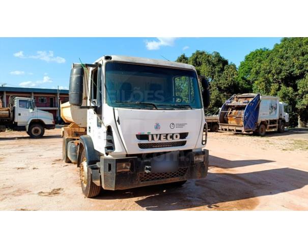 Foto de IÚNA/ES - Caminhão - Iveco Tector 140E22, 2014/2014