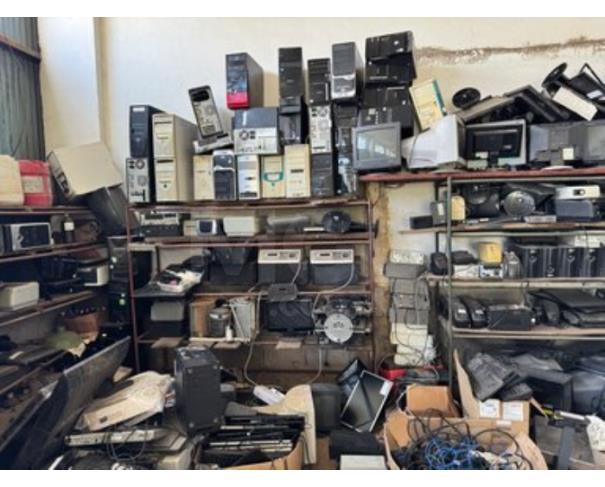 Foto de CAMPO DOS GOYTACAZES/RJ-Eletrônicos, informática (CPUS, monitores, estabilizadores, teclados, impressoras, ares condicionados, televisores, impressoras).