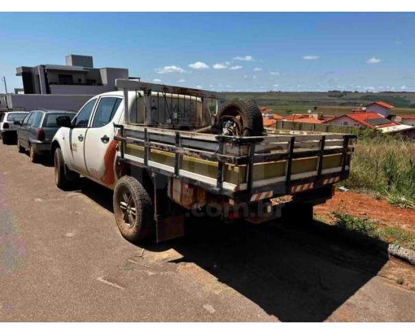 Foto de TIROS/MG - Caminhonete Mitsubishi L200 Triton GL D, 2017/2018, DIESEL 