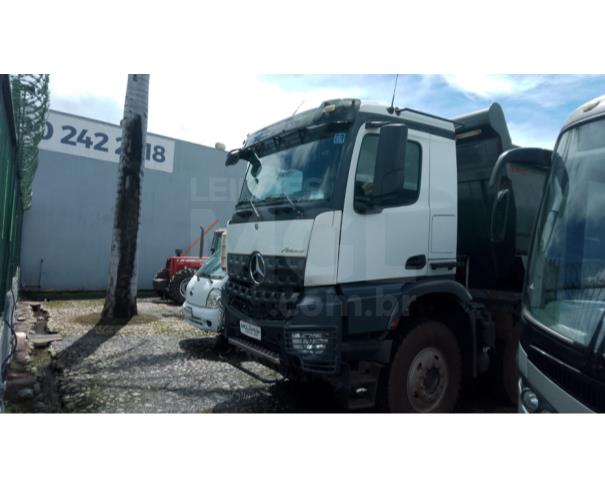 Foto de ITAÚNA/MG - CAMINHÃO M.BENZ AROCS 4851 K8X4 BASCULANTE ANO 2021/2021 - PA12772