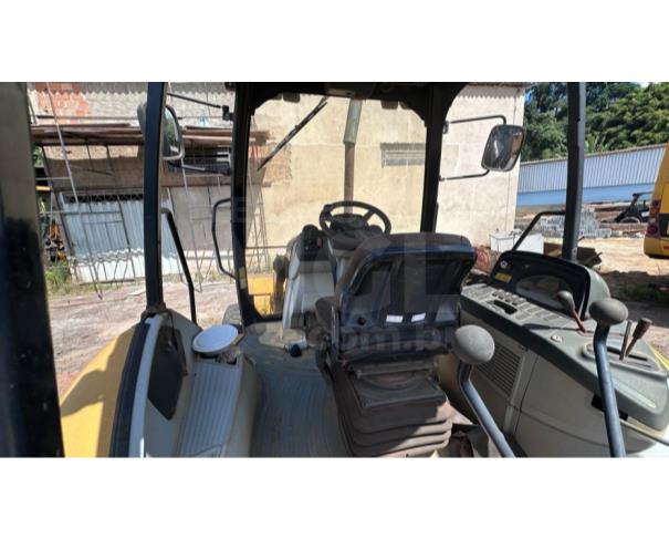 Foto de ITABIRITO/MG - Retroescavadeira Caterpillar 416E