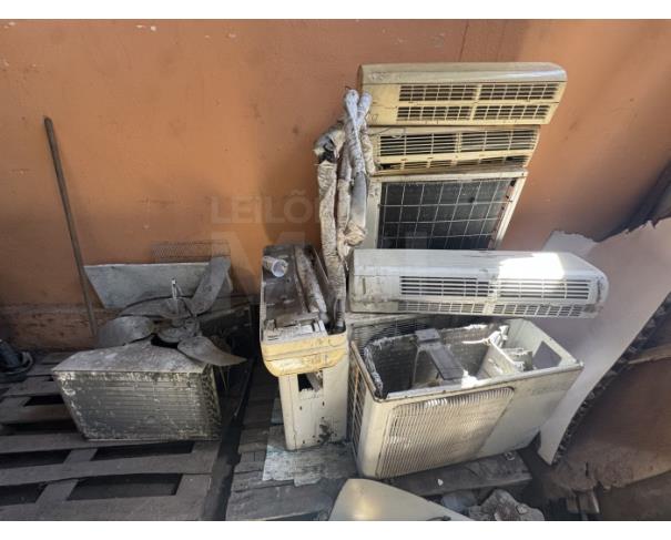 Foto de CAMPO DOS GOYTACAZES/RJ- Diversos (CPUs, ventiladores, impressoras, ares condicionados, moveis, bebedouros, micro-ondas, TV, geladeira).