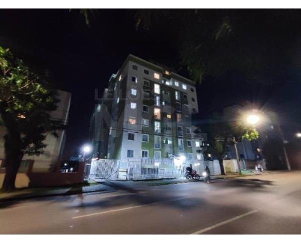 Foto de CURITIBA/PR — Apartamento com 2 quartos e 1 vaga na garagem no bairro Pinheirinho