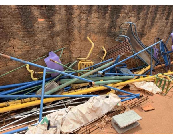 Foto de TIROS/MG - LOTE COMPOSTO POR MÓVEIS, EQUIPAMENTOS, ELETRÔNICOS E BENS DIVERSOS
