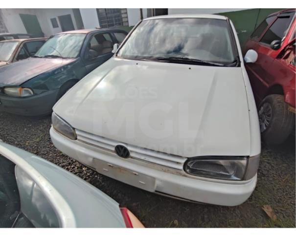 Foto de ARAXÁ/MG - VOLKSWAGEN Gol CL 1.6 MI - 1998/1999 - SUCATA