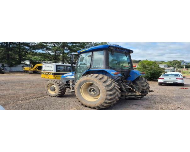 Foto de CAMPESTRE DA SERRA/RS - Trator Agrícola Cabinado New Holland – modelo TL75E – 4x4