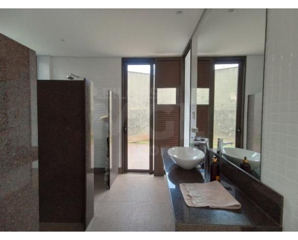 Foto de NOVA LIMA/MG – Casa com a área de 928,29m², situada em Alphaville Lagoa dos Ingleses Fase II
